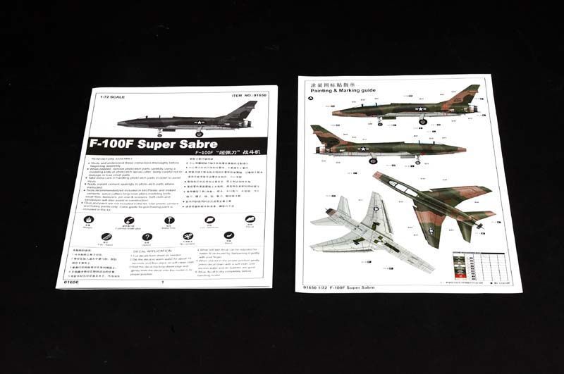 Американський винищувач 1/72 North American F-100F Super Sabre Trumpeter 01650 , збірна модель Трумпетер TR01650 фото