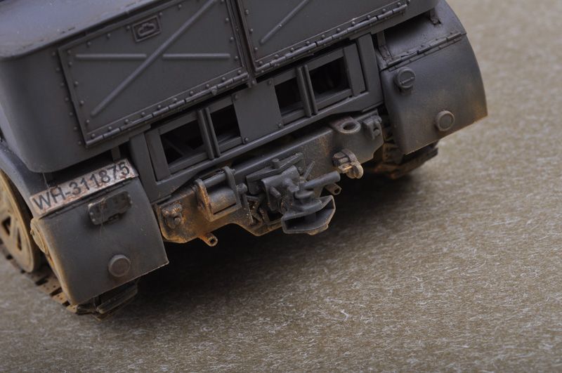 Німецький гусеничний тягач 1/35 Sd.Kfz. 8 Schwerer Zugkraftwagen 12t Trumpeter 01583 , збірна модель Трумпетер TR01583 фото