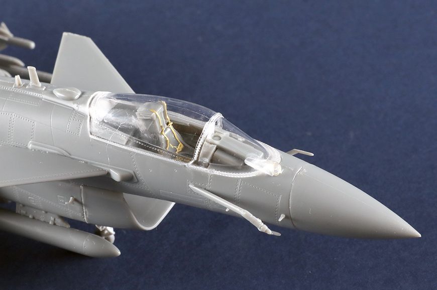 Китайский истребитель 1/72 Chengdu J-10B Meng Long Trumpeter 01651 , сборная модель Ченгду Трумпетер TR01651 фото