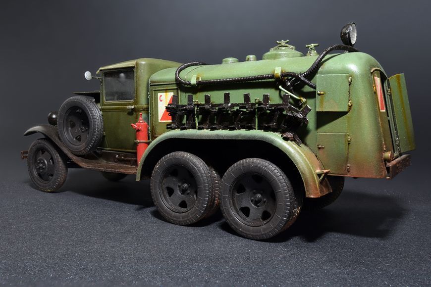 Радянський бензозаправник 1/35 БЗ-38 (BZ-38 Refueller) MiniArt 35145 , збірна модель бензовоза Мініарт MA35145 фото