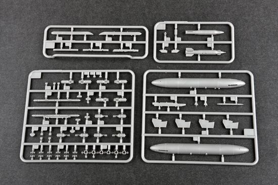Радянський винищувач 1/72 Су-34 Fullback Trumpeter 01652 , збірна модель винищувач Сухой Трумпетер TR01652 фото