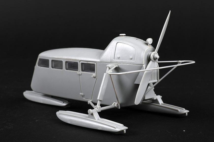 Радянські самохідні сани 1/35 КМ-4 Trumpeter 02356 , збірна модель аеросани КМ4 Трумпетер TR02356 фото