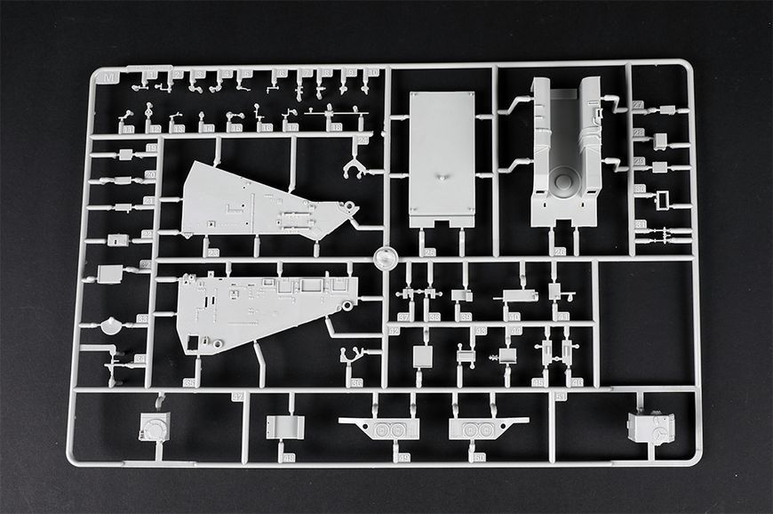 Німецький дослідний зенітний ракетний комплекс 1/35 Rheintochter I Trumpeter 02357 , збірна модель Рейнтохтер TR02357 фото
