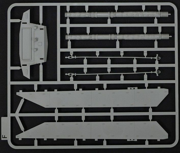 Збірна модель Танк 1/35 British Main Battle Tank Chieftain Mk.5/P Takom 2027 2027 фото