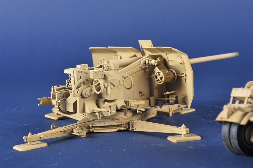 Немецкая зенитная пушка 1/35 8,8 cm Flak 41 Trumpeter 02358 , сборная модель пушка Флак Трумпетер TR02358 фото