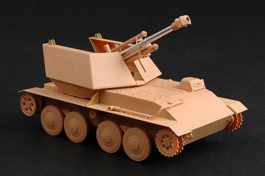 Немецкая экспериментальная САУ 1/35 Krupp/Ardelt Waffentr&auml;ger 10.5 cm leFH 18 Trumpeter 01586 , сборная модель TR01586 фото