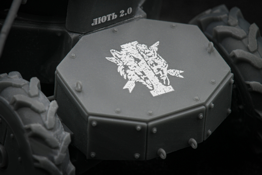 Український наземний дрон 1/35 UGV LIUT MAG Scale X VG-35001 , збірна модель Лють Скейл Х VG-35001 фото