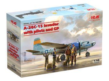 Сборная модель ICM 1/48 A-26С-15 Invader с пилотами и наземным персоналом 48288 ICM48288 фото