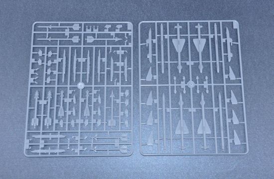 Радянський винищувач 1/48 МіГ-23МЛ Trumpeter 02855 , збірна модель винищувач Мікоян Трумпетер TR02855 фото