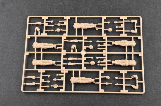 Китайский танковый экипаж 1/35 PLA Tank Crew Trumpeter 00431 , сборная модель танкисты Трумпетер TR00431 фото