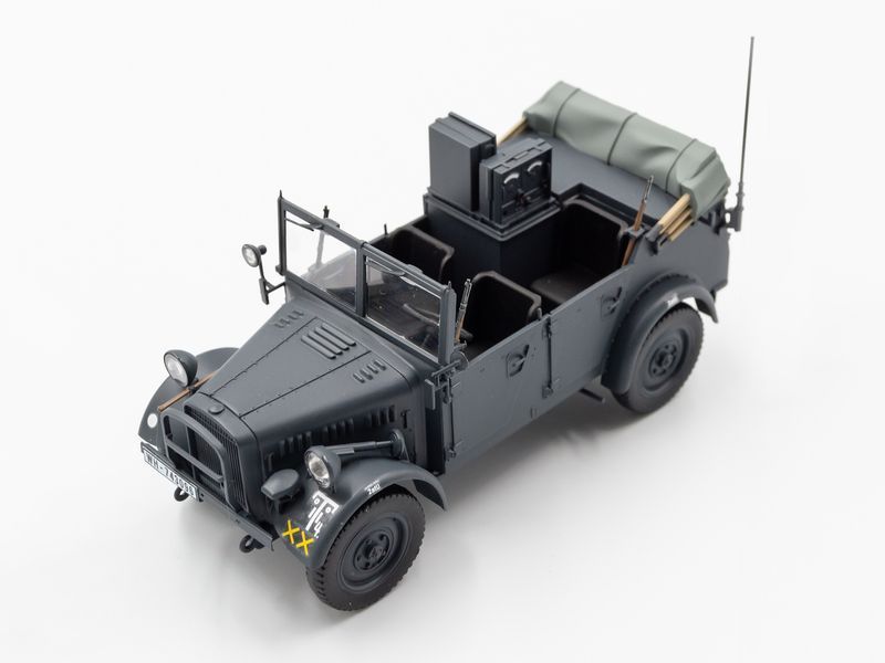 Сборная модель ICM 1/35 Легкие вездеходы Вермахта IIСВ le.gl.Pkw Kfz.1, le.gl.Einheitz-Pkw Kfz.2, le.gl.Einheitz-Pkw Kfz.4 DS3513 ICMDS3513 фото
