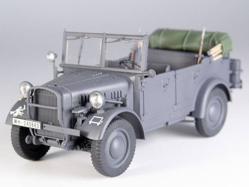 Сборная модель ICM 1/35 Легкие вездеходы Вермахта IIСВ le.gl.Pkw Kfz.1, le.gl.Einheitz-Pkw Kfz.2, le.gl.Einheitz-Pkw Kfz.4 DS3513 ICMDS3513 фото