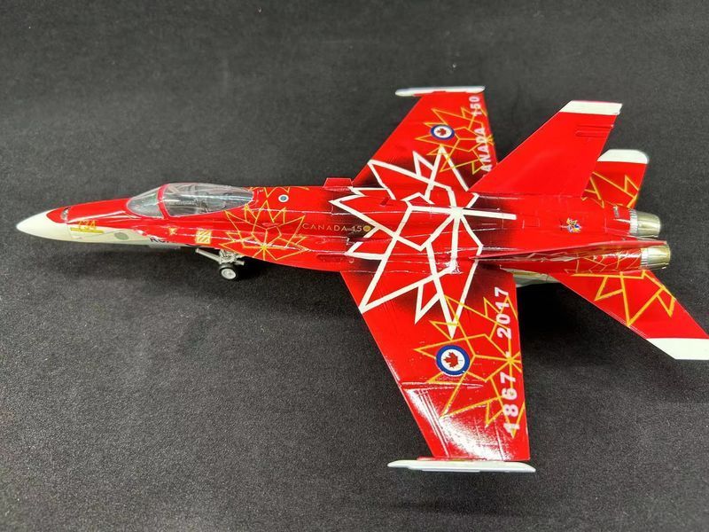 Збірна модель 1/72 американський винищувач F/A-18C Hornet Hasegawa 00438 HS00438 фото