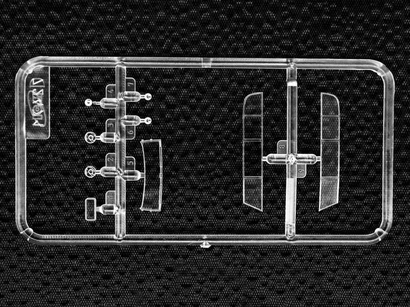 Сборная модель ICM 1/72 G4 производства 1935 г. с мягкой крышей, Немецкий легковой автомобиль 2 Мировой войны, сборка без клея. 72472 ICM72472 фото