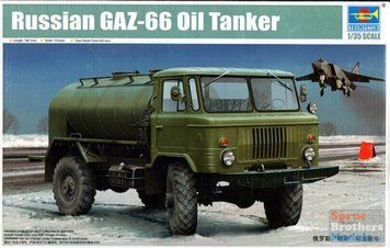 Советский толивозаправщик 1/35 ГАЗ-66 (GAZ-66 Oil Tanker) Trumpeter 01018 , сборная модель бензовоз Трумпетер TR01018 фото