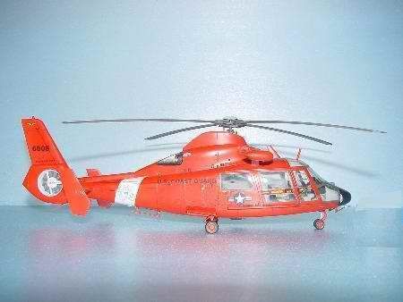 Американський пошуково-рятувальний гелікоптер 1/48 HH-65A Dolphin Trumpeter 02801 , збірна модель гелікоптер TR02801 фото
