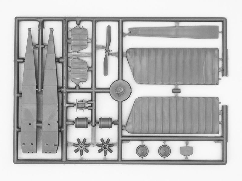 Збірна модель ICM 1/72 Фоккер Е IV, німецький винищувач 1 Світової війни (72111) ICM72111 фото