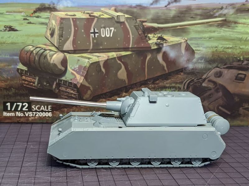 Немецкий сверхтяжёлый танк 1/72 Маус II (Pz Kpfw Maus II) Vespid VS720006, сборная модель танка VS720006 фото