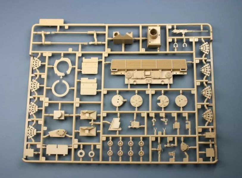 Збірна модель 1/35 Німецький танк Leopard II revolution II Tiger Model 4628 TM4628 фото