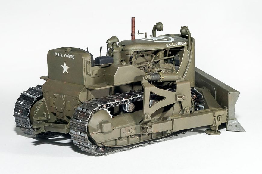 Американский бульдозер 1/35 Caterpillar D4 MiniArt 35195 , сборная модель Миниарт MA35195 фото