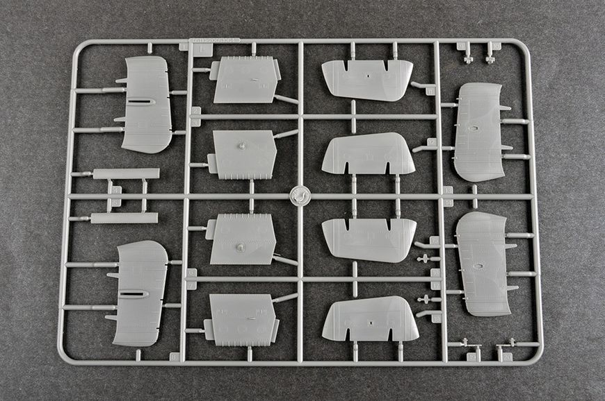 Советский палубный транспортно-боевой вертолет 1/35 Ка-29 Helix-B Trumpeter 05110 , сборная модель Трумпетер TR05110 фото
