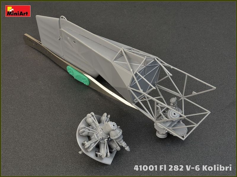 Німецький дослідний вертоліт 1/35 Flettner Fl 282 Kolibri V-6 MiniArt 41001 , збірна модель Колібрі Мініарт MA41001 фото