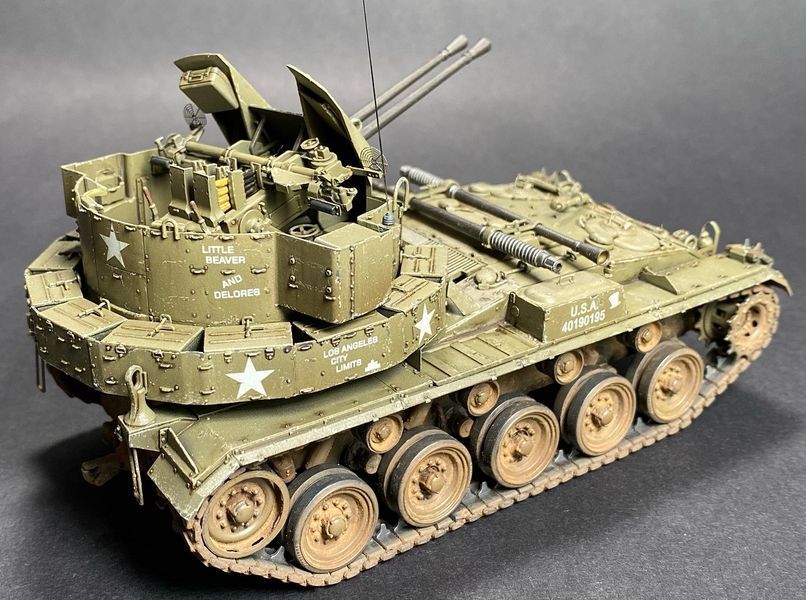 Американська самохідна зенітна установка 1/72 M19 Foreart 2004 , збірна модель зенітної установки Фореарт FA2004 фото