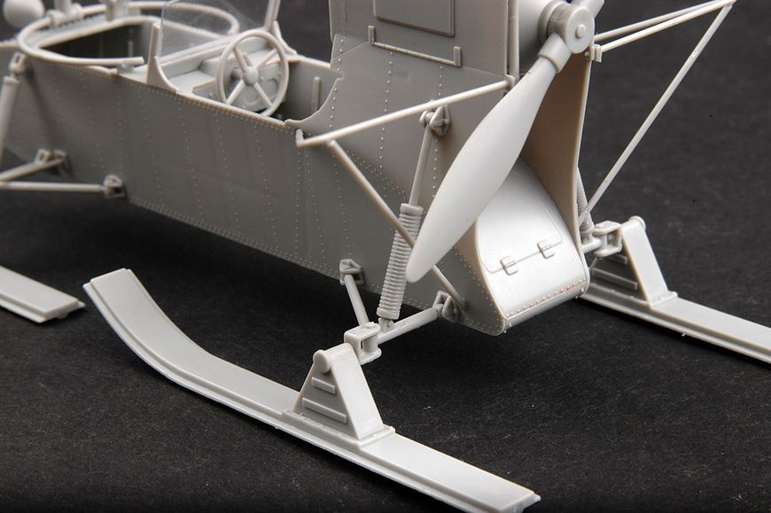 Радянські самохідні бойові сани 1/35 РФ-8 (ГАЗ-98) Trumpeter 02322 , збірна модель аеросани РФ8 Трумпетер TR02322 фото