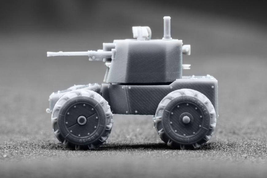 Український наземний дрон 1/72 UGV LIUT MAG & ПКТ Scale X VG-72003 , збірна модель Лють Скейл Х VG-72003 фото
