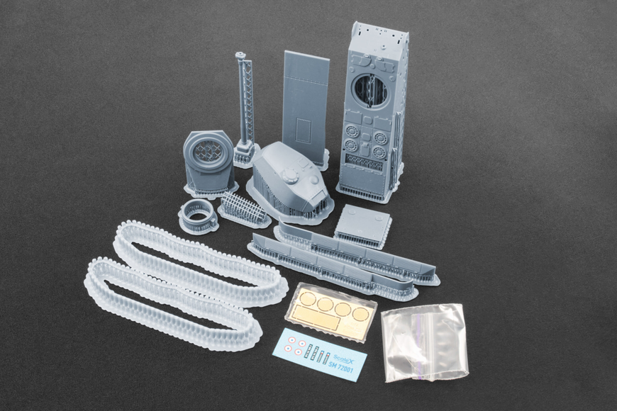 Французский тяжелый танк 1/72 FCM 50t Scale X SM-72001 , сборная модель танк Скейл Х SM-72001 фото