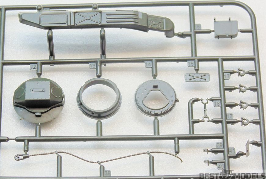 Сборная модель 1/35 самоходная зенитная установка ЗСУ-23-4 Шилка Менг TS-023 TS-023 фото