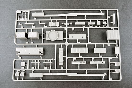 Реактивная система залпового огня 1/35 9А53 (9К512 &laquo;Ураган-1М&raquo;) Trumpeter 01068 , сборная модель рсзо TR01068 фото