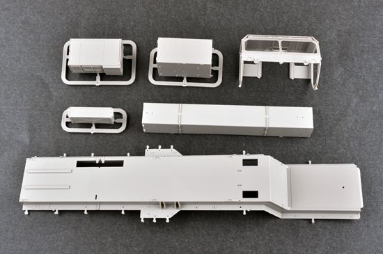 Американский ЗРК 1/35 M983 HEMTT & M901 of MIM-104F (PAC-3) Trumpeter 01037 , сборная модель Патриот TR01037 фото