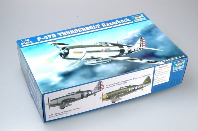 Американський винищувач 1/32 Republic P-47D "Razorback" Trumpeter 02262 , збірна модель Разорбек Трумпетер TR02262 фото