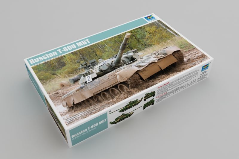 Збірна модель 1/35 радянський основний бойовий танк Т-80У (T-80U MBT) Trumpeter 09525 TR09525 фото