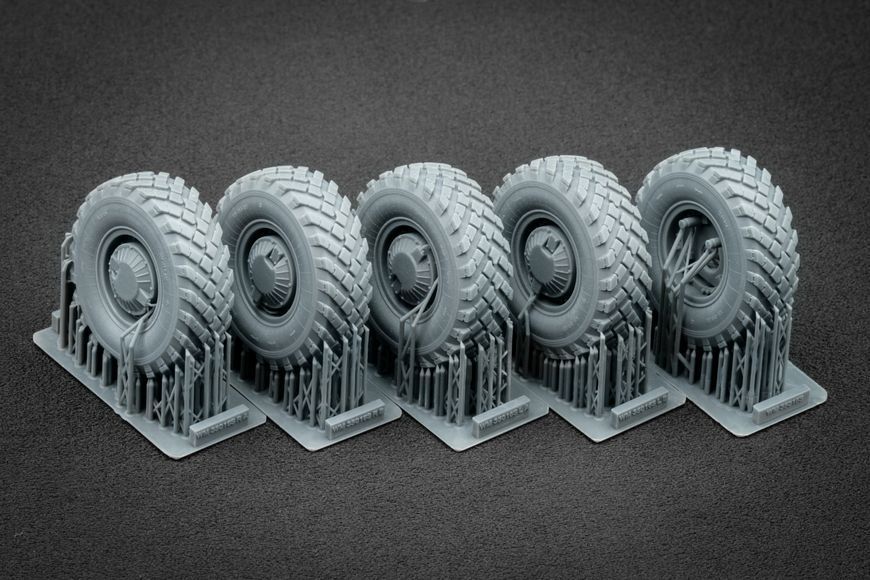 Набір деформованих коліс 1/35 v2 для ГАЗ Тигр (Meng) Scale X WM-35016W , набір деталювання Скейл Х WM-35016W фото