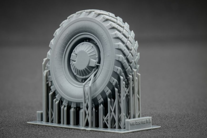 Набір деформованих коліс 1/35 v2 для ГАЗ Тигр (Meng) Scale X WM-35016W , набір деталювання Скейл Х WM-35016W фото