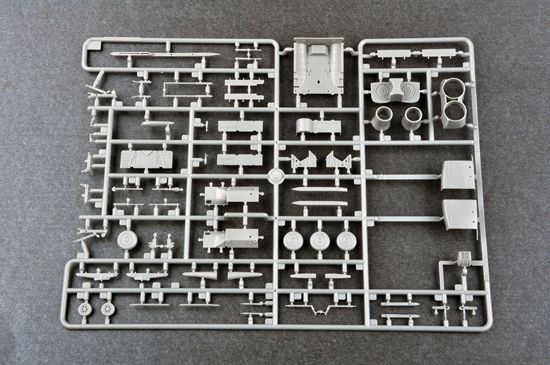 Сборная модель 1/72 Тактический бомбардировщик Су-24М Трумпетер 01673 TR01673 фото