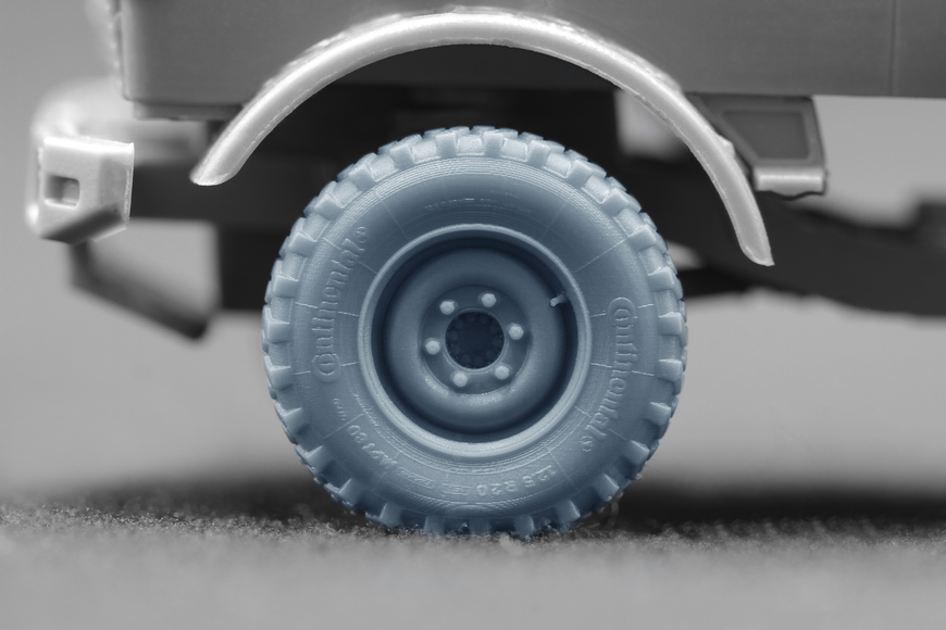 Набір деформованих коліс 1/72 MPT 80 12.5R20 для Unimog U1300L (ACE) Scale X WM-72017W , набір деталювання WM-72017W фото