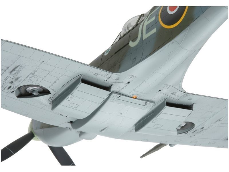 Британский истребитель 1/32 Supermarine Spitfire Mk.IXc Tamiya 60319 , сборная модель Спитфайр Tamiya TAM60319 фото