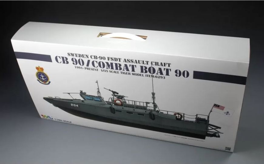 Сборная модель 1/35 Sweden CB-90 FSDT Assault Craft CB 90/Combat Boat 90 1991 Тайгер Модел 6293 TM6293 фото