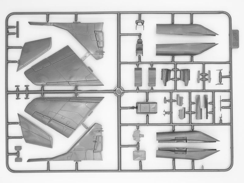 Збірна модель ICM 1/72 Привид Києва (МіГ-29 Повітряних Сил України) (72140) ICM72140 фото