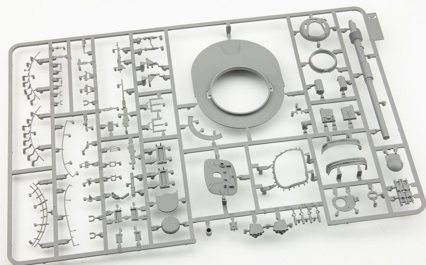 Збірна модель Танк 1/35 R.O.C.ARMY CM-11 (M-48H) Brave Tiger MBT Takom 2090 2090 фото