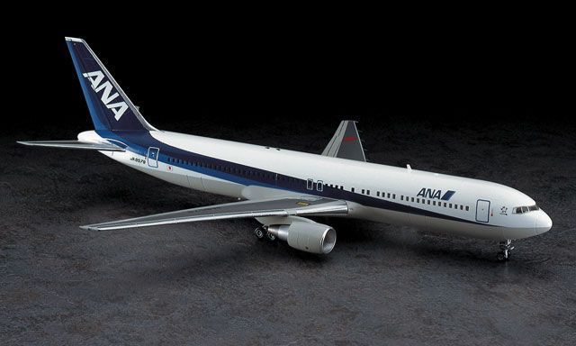 Збірна модель 1/200 американський пасажирський літак ANA B767-300 Hasegawa 10706 HS10706 фото