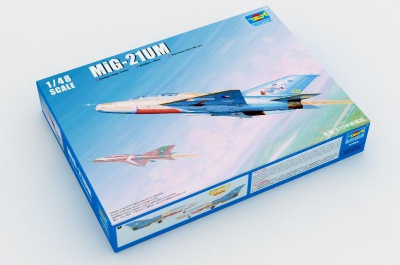 Советский истребитель 1/48 МиГ-21УМ Trumpeter 02865 , сборная модель истребитель Микоян Трумпетер TR02865 фото