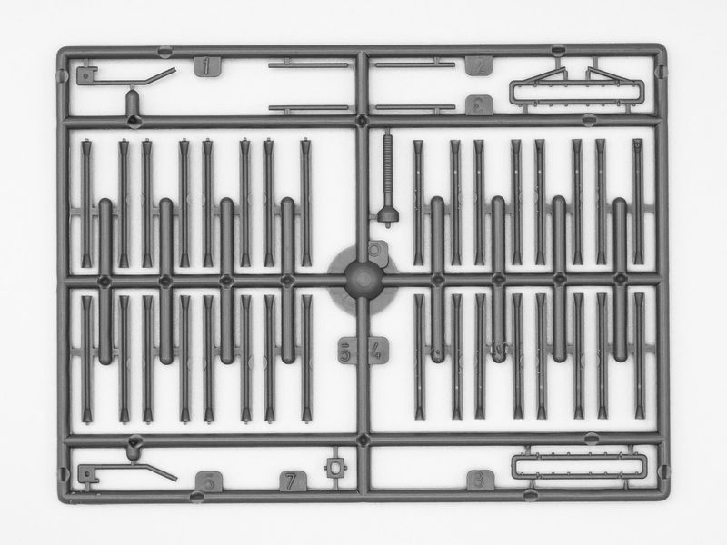 Сборная модель ICM 1/72 БМ-14-16, реактивная система залпового огня 72581 ICM72581 фото