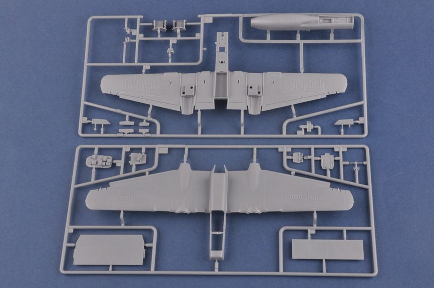 Американский ночной истребитель 1/72 Northrop P-61C Black Widow HobbyBoss 87263 , сборная модель Блэк Видоу HB87263 фото