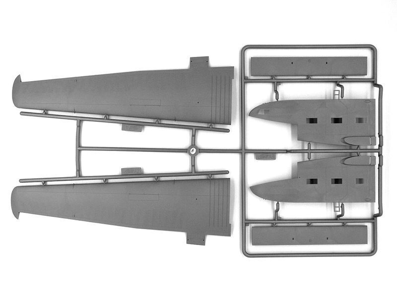 Сборная модель ICM 1/48 Gotha Go 242B, Немецкий десантный планер 2 Мировой Войны 48225 ICM48225 фото