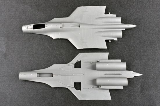 Радянський винищувач із фрагментом палуби 1/72 Су-33 Flanker-D Trumpeter 01678 , збірна модель Трумпетер TR01678 фото