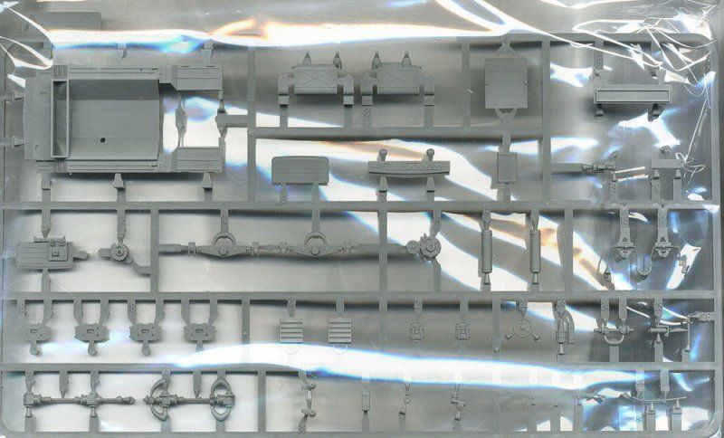 Збірна модель 1/72 радянський тягач МАЗ-537Г з причепом ЧМЗАП-5247Г Takom 5004 TK5004 фото